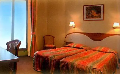 Otel Atlas 3*